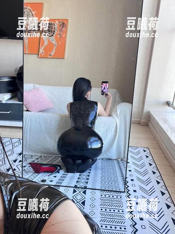120斤的小王同学 微密圈 - 美图里的120斤的小王同学:剧情毕竟我是主角