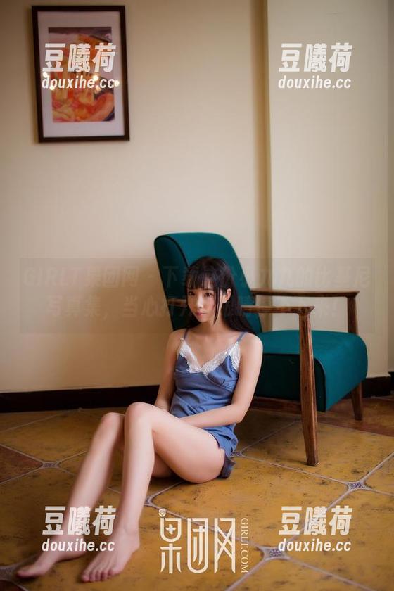 GIRLT果团网-小九九 GIRLT果团网 - 下载这份小九九的比基尼写真集,当心打开后眼睛停不下来!