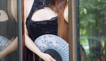 HuaYang花漾 - 这里有艾栗栗栗栗栗栗吖的JK资源，介于少女和别扭成人之间——果然是个矛盾体！