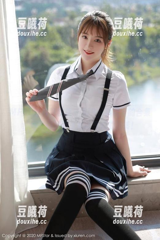 MFStar模范学院 - SiByl李思宁的合集：每张图片都是女孩气息的流转！