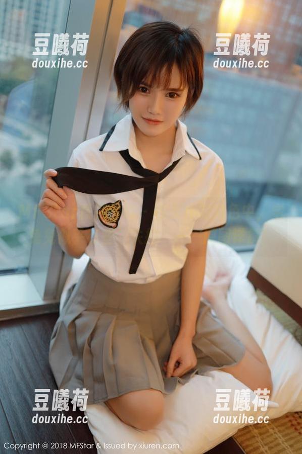 MFStar模范学院 - 在女仆的角色中，宅兔兔似乎有些‘失控’——原图详解！