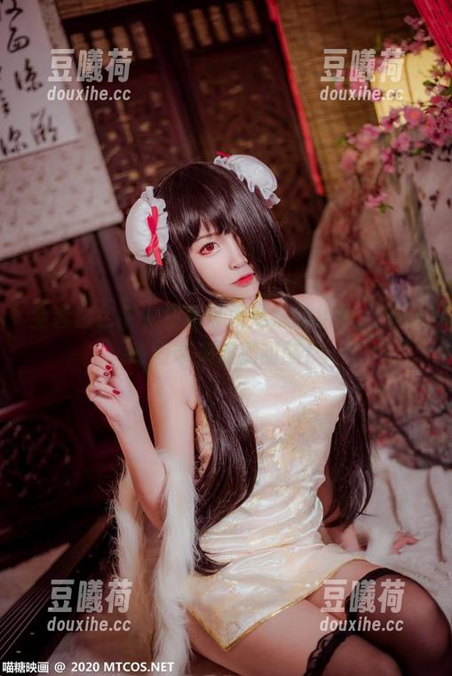 全套白色毛衣和超可爱妹妹的组合，喵糖映画带来满满甜腻！