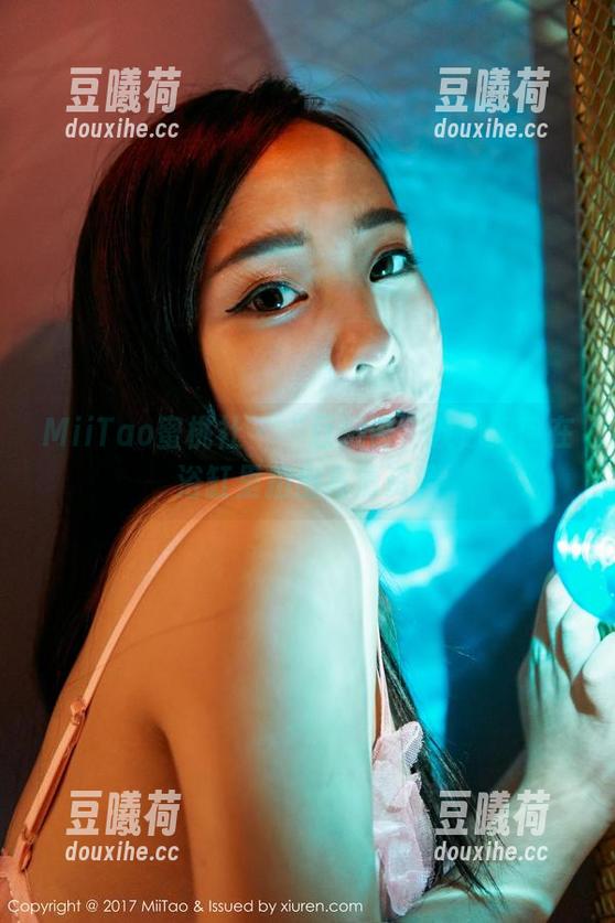 MiiTao蜜桃社-豆瓣酱 MiiTao蜜桃社 - “豆瓣酱”教你如何在浴缸里拍出高清资源