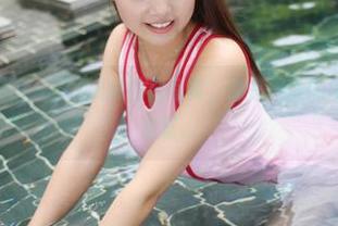 MyGirl美媛馆 - 唐琪儿il白裙写真，像是闲散的午后，惬意又含蓄。