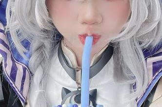 PoppaChan的原图摊在眼前，搞得明明带着点“Killjoy”的玩味！