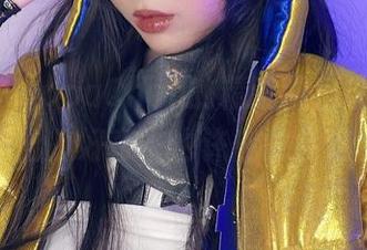 少女？PoppaChan的精选图包让我有种说不出的好奇，也许你也会这样。