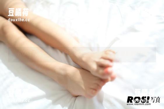 ROSI的万圣夜，完全没有圣光，原图就是最真实的鬼魅