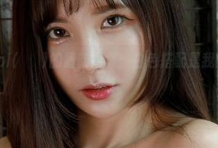 Seoyool(서율)的最新图集：白色搭配是我的人生信条！