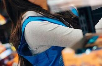 随便一瞥,Son Ye Eun的最新写真已经成为女生心中的“理想女友”了~