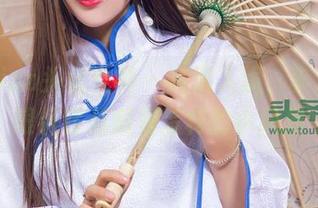 TouTiao头条女神 - 高清入镜，李思彤的眼镜背后藏着怎样的小风景