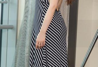 UGirls尤果网 - 求求你金美子再多穿点短裤，真想为你的写真集资源巡礼！