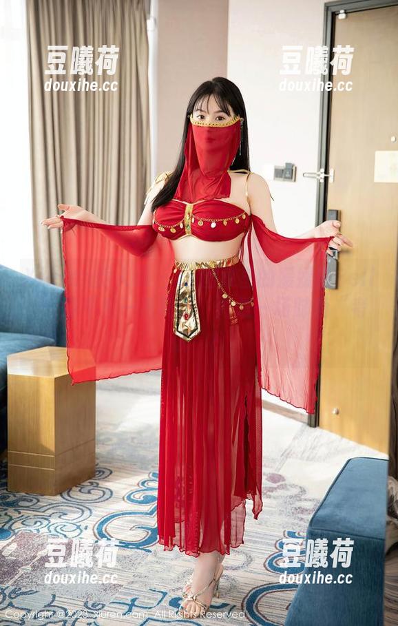 Xiuren秀人网 - JK图集里的媛媛酱Belle：这不是一套制服，而是一场时尚“考试”！