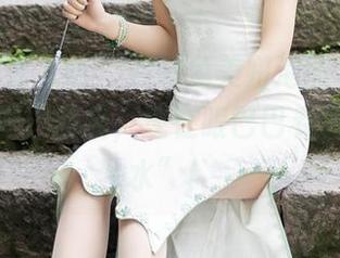 Xiuren秀人网 - 月野兔美妞泡图包里了，本来在游泳的我，现在眼巴巴看着“死库水”！