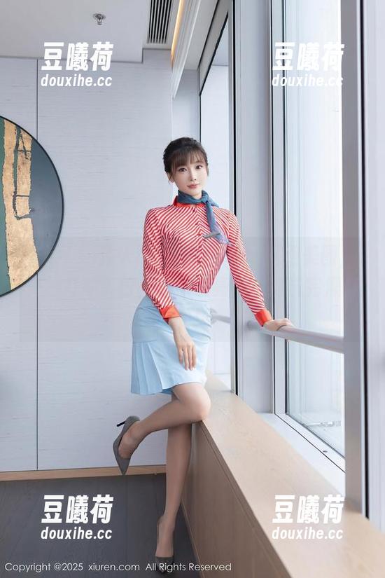 Xiuren秀人网 - 杏子Yada这组美图，光线打的真好，皮肤油亮得跟刚洗完澡似的！