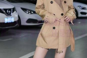 Xiuren秀人网 - 王雅姗是我的水手服写真：你说她在冒险，还是在打水仗？