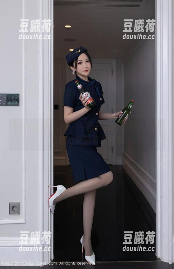 Xiuren秀人网 - 一图了解谭睿琪：这个空姐的资源有点特别