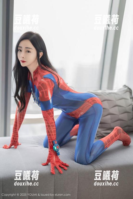 YouMi尤蜜荟 - 看着是小逗逗的礼服，你敢不下载到图库吗？