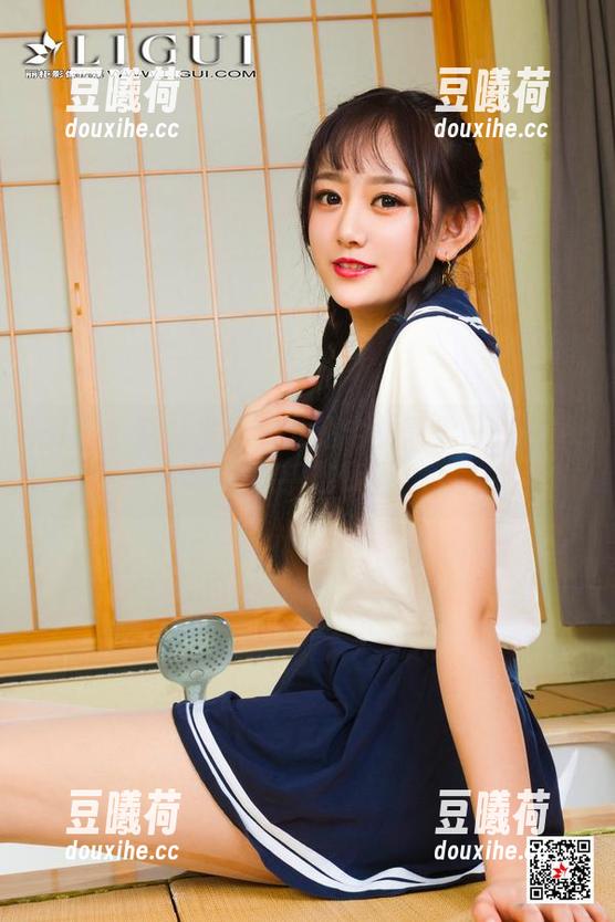 丽柜-兔子 丽柜 - 意外发现兔子的宅女情柔——美图间似乎在耳语