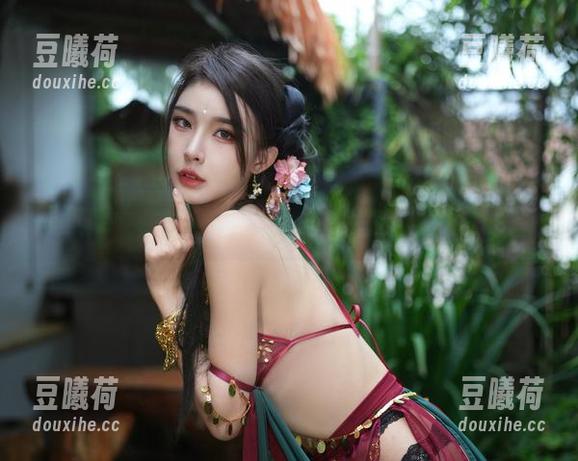 从万圣节的私房图包里，探寻余多多Dudu的小心机