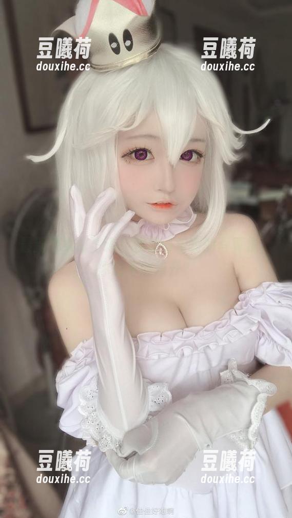 最新兔女郎出道！佳佳好难啊的写真集，你敢不敢点开？
