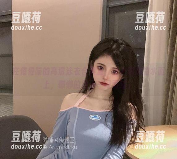 倦倦喵 在倦倦喵的高清泳衣合集里,波光粼粼的水面上,懒懒的日子一闪而过。