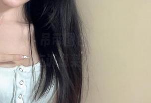 倦倦喵新作，吊带图包分享，可能每一张都在诉说某种情绪？