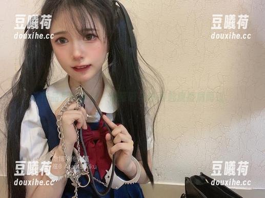 作品里的倦怠：倦倦喵与甘雨魅魔擦肩而过