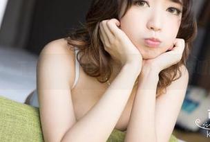 克拉女神 - 下载依娜丝的全套制服，保证让你眼前一亮！