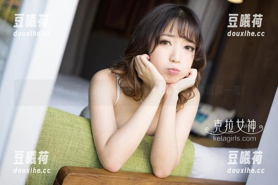 克拉女神 - 下载依娜丝的全套制服，保证让你眼前一亮！