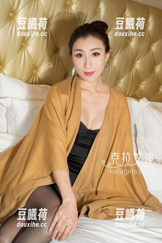 克拉女神-舒彤 克拉女神 - 舒彤又来了,新的红裙造型,这次能给我带来灵感吗?