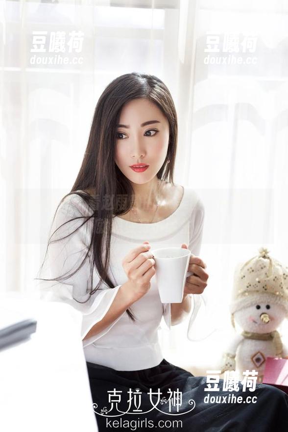克拉女神 - 看赵雨静的JK美图，一不小心就想变身小学生