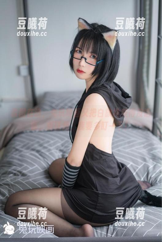 原图在这，兔玩映画又把白旗袍美得没话说，别理我，我要多盯一下！