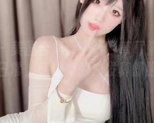 微密圈 - 美图合集：十万口草莓粥粥的居家日常，感觉她的沙发真舒服～