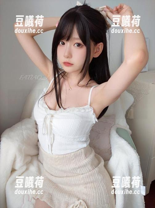 写真大全：发条少女yoki的吉他妹妹，旋律和姿态的混搭。