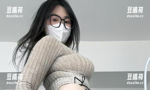 可爱的肉巴 微密圈 - 看,可爱的肉巴与蕾丝的无理取闹,高清原图诚意满满