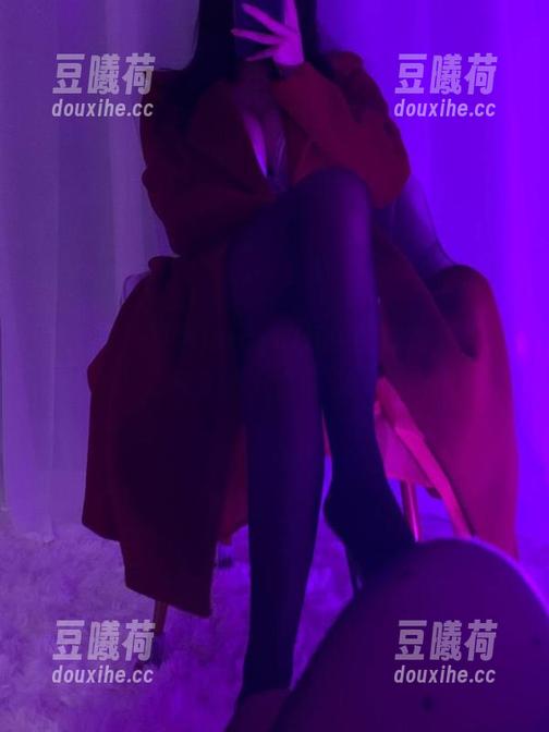 可馨juicy 微密圈 - 可馨juicy的红色内衣套图,健身房该开张了未!