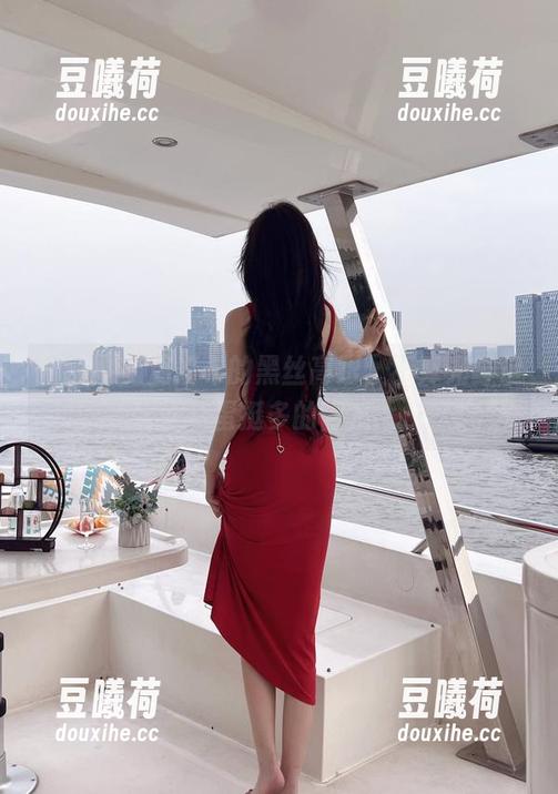 周妍希 微密圈 - 周妍希的黑丝高跟,不算光鲜但彩蛋挺多的图集