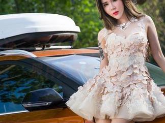 头条女神 - 火儿的短裤,纯粹的风,免费照片大家都来啊!