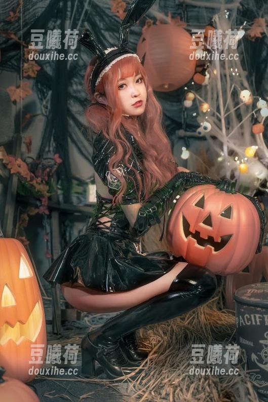 机械修女的绝美展现，谁能拒绝奇行家狗崽的壁纸邀请？