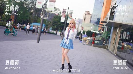 妍子坚不可摧耳旁轻声道：小叽不只是cos，还有高清的撒娇！