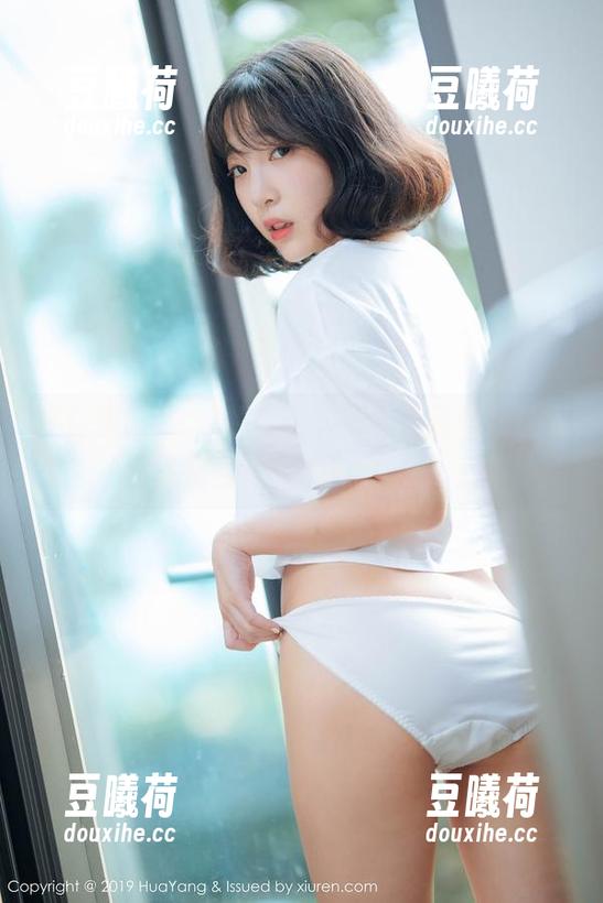 姜仁卿(강인경)的泳池派对，最新图集让人想跳进去。