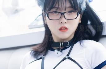 宋哈娜(송하나)原图分享：你见过面具兔女郎被迫开启DJ模式吗？
