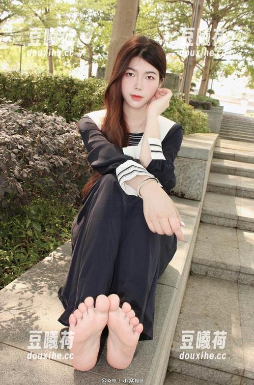 小众视觉-燕子 小众视觉 - 燕子护士全套下载,不暴露的性感,恰到好处的诱惑。