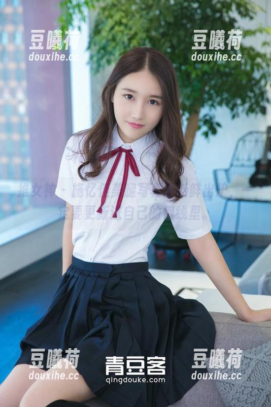 推女神 - 施忆佳美腿写真集新鲜出炉，一定要更新进自己的视线里。