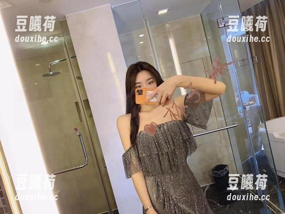 微密圈 - 林子琳喵，奶牛主题图库，快来下载你的乡村梦吧。