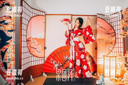 果团网 - 最新王语纯体操服套图，不仔细看自己都不认识了。