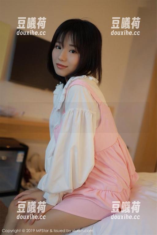 模范学院 - 蕾丝、SiByl李思宁和网盘：一场‘看得见’的暧昧