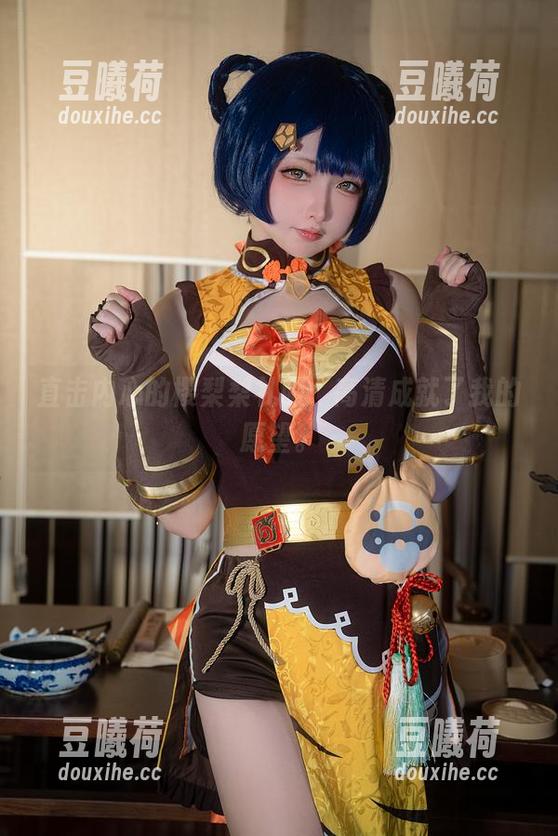 樱梨梨 直击内心的樱梨梨礼服,高清成就了我的愿望。