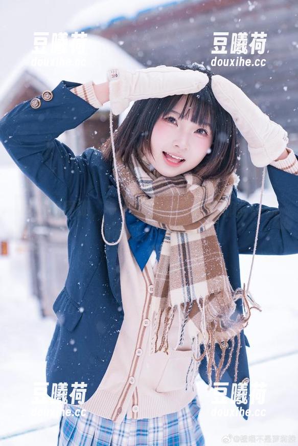 橙喵的图册，一定要免费，纯白都能让你开心到并吹牛！