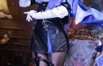 水淼aqua化身兔女郎全套写真，这挑逗的眼神让我忍不住...